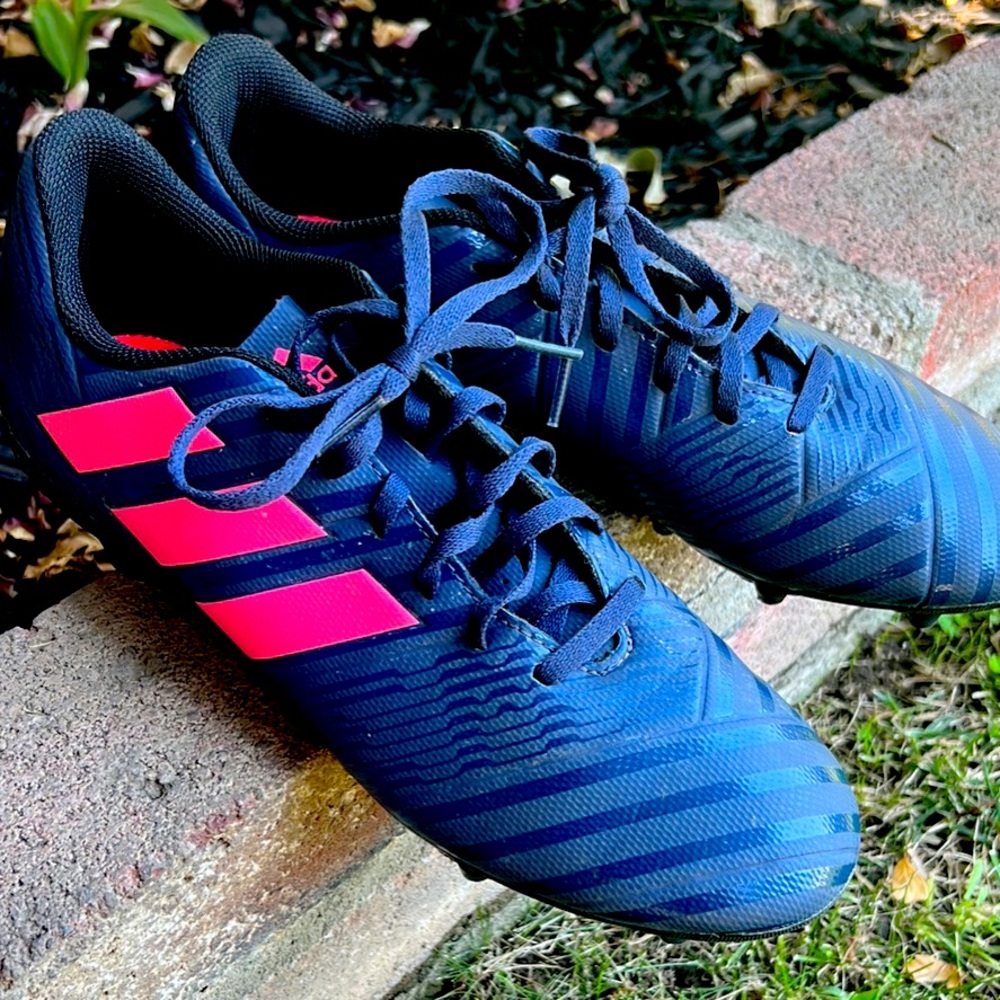 Adidas women’s soccer cleats size 9
